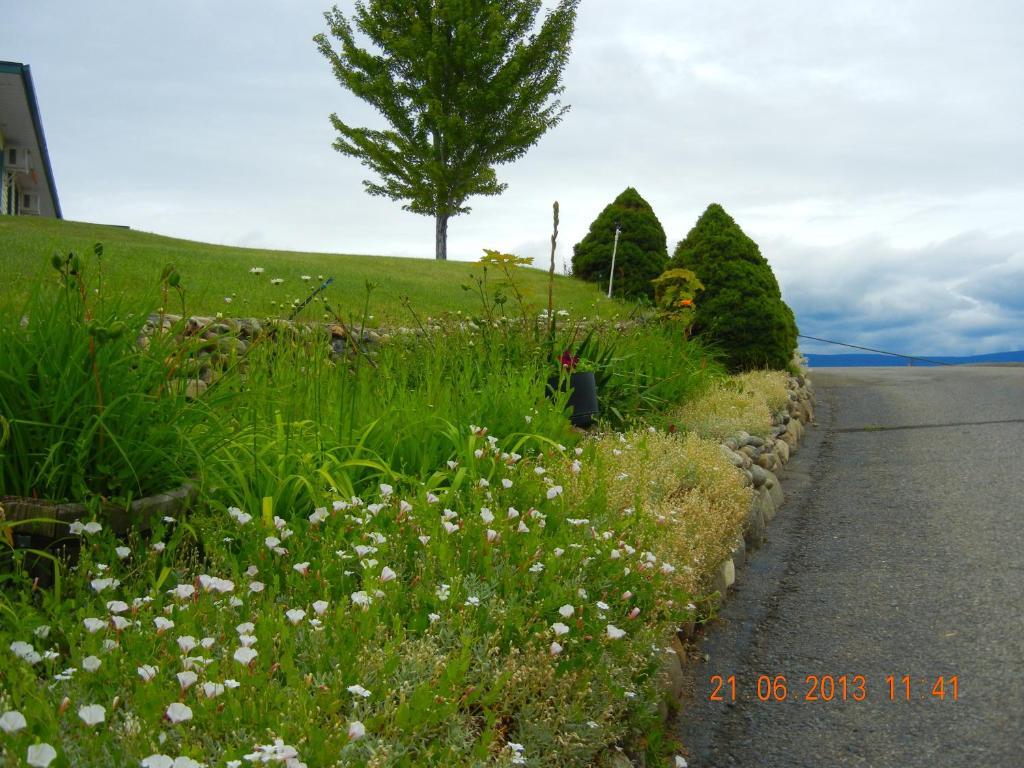 Pleasant View Motel Summerland Eksteriør bilde